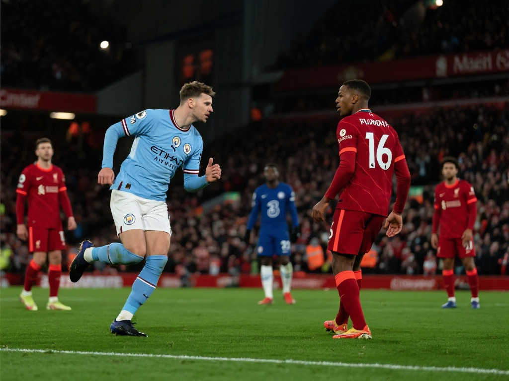 【早报】城平魔惨遭车翻,利物浦3分笑开颜! 【早报】城平魔惨遭车翻,利物浦3分笑开颜!